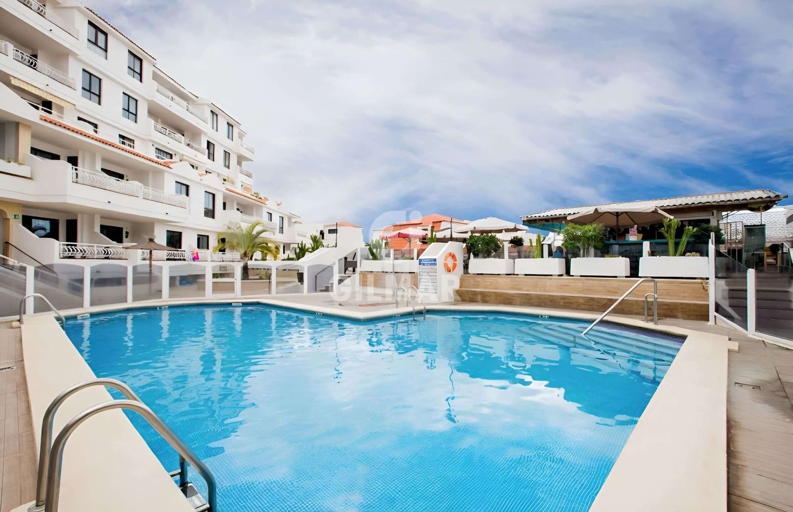 3 chambre Appartement à vendre à Los Cristianos avec piscine - 339 000 € (Ref: 9895381)