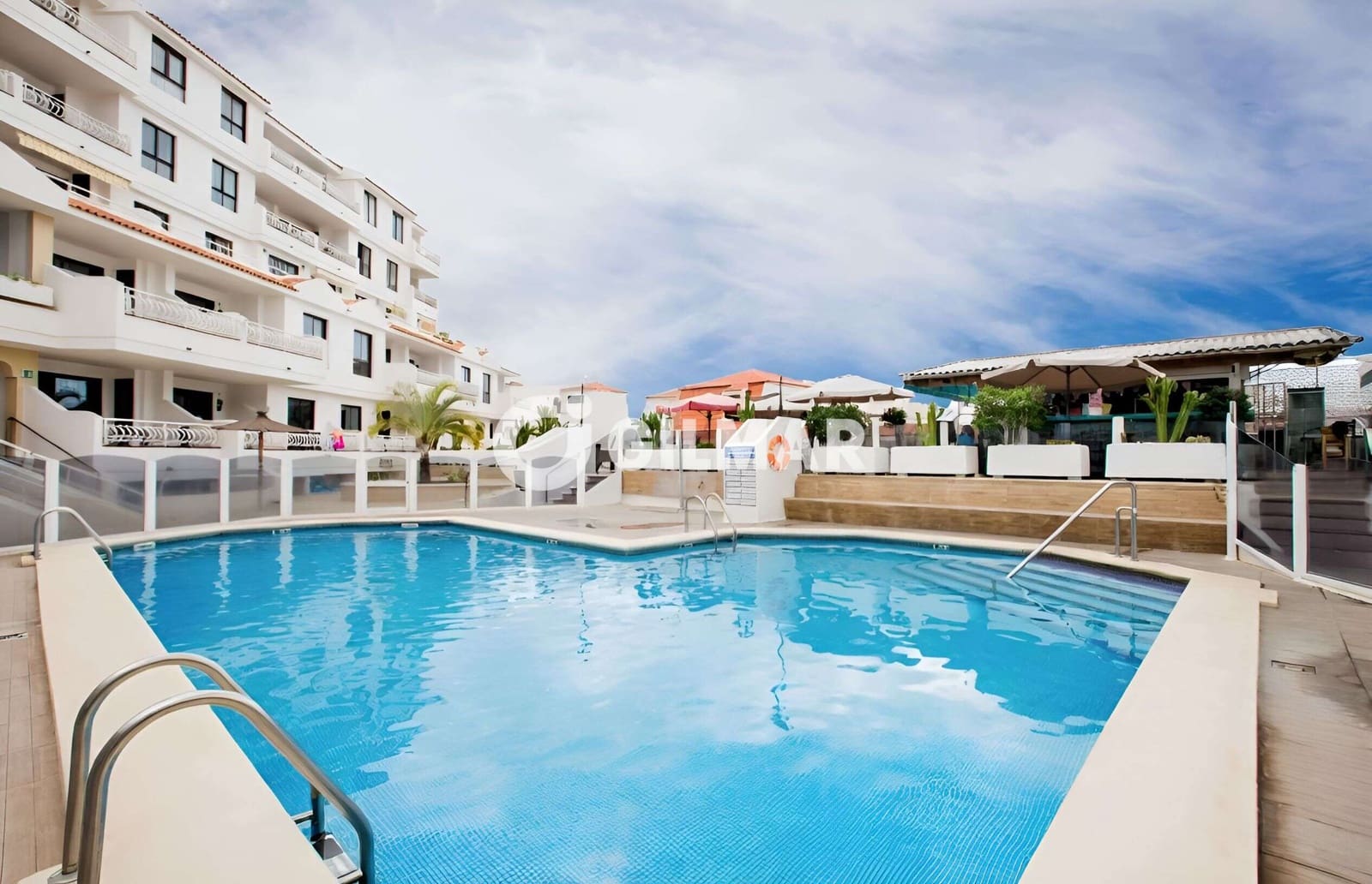 3 bedroom Flat for sale in Los Cristianos with pool - € 339,000 (Ref: 9895381)