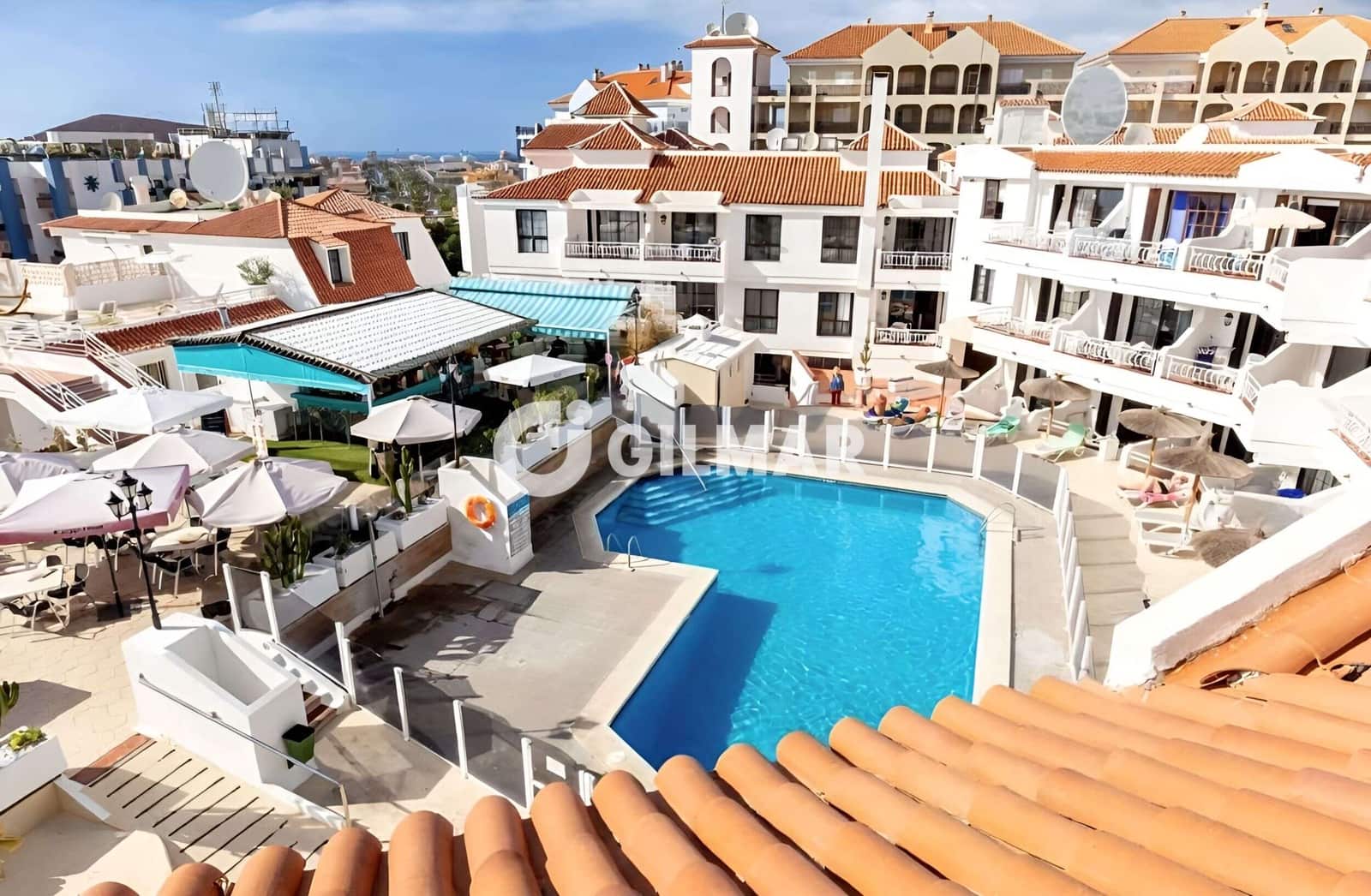 3 bedroom Flat for sale in Los Cristianos with pool - € 339,000 (Ref: 9895381)