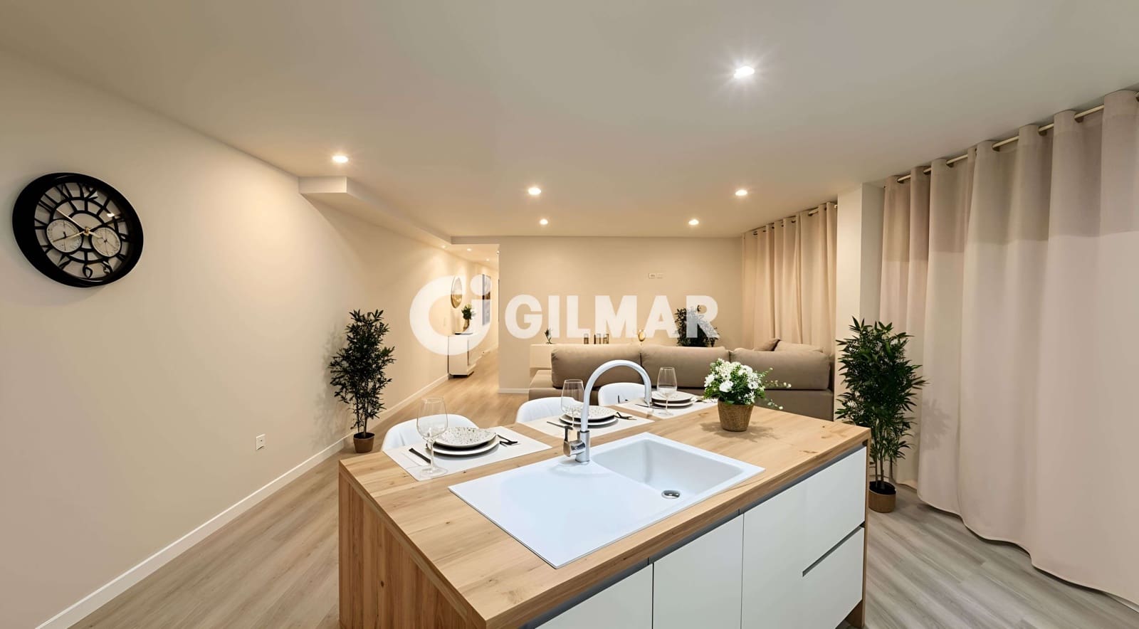 3 bedroom Flat for sale in Los Cristianos with pool - € 339,000 (Ref: 9895381)