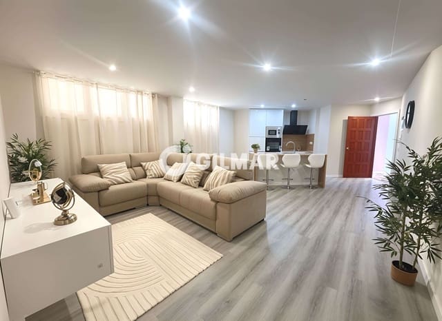 3 makuuhuone Asunto myytävänä paikassa Los Cristianos, Arona mukana uima-altaan - 339 000 € (Ref: 9895381)