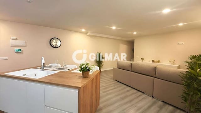 3 soveværelse Lejlighed til salg i Los Cristianos, Arona med swimmingpool - € 339.000 (Ref: 9895381)