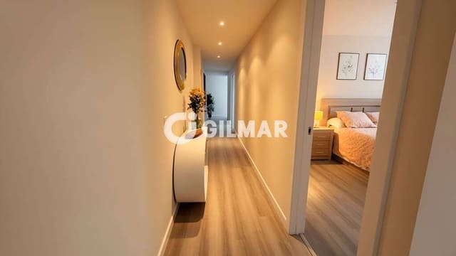 3 soveværelse Lejlighed til salg i Los Cristianos, Arona med swimmingpool - € 339.000 (Ref: 9895381)