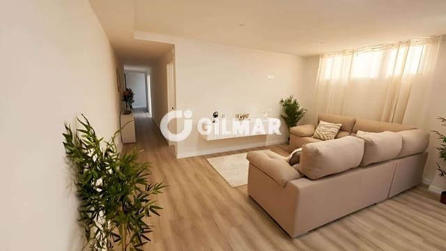 3 soveværelse Lejlighed til salg i Los Cristianos, Arona med swimmingpool - € 339.000 (Ref: 9895381)