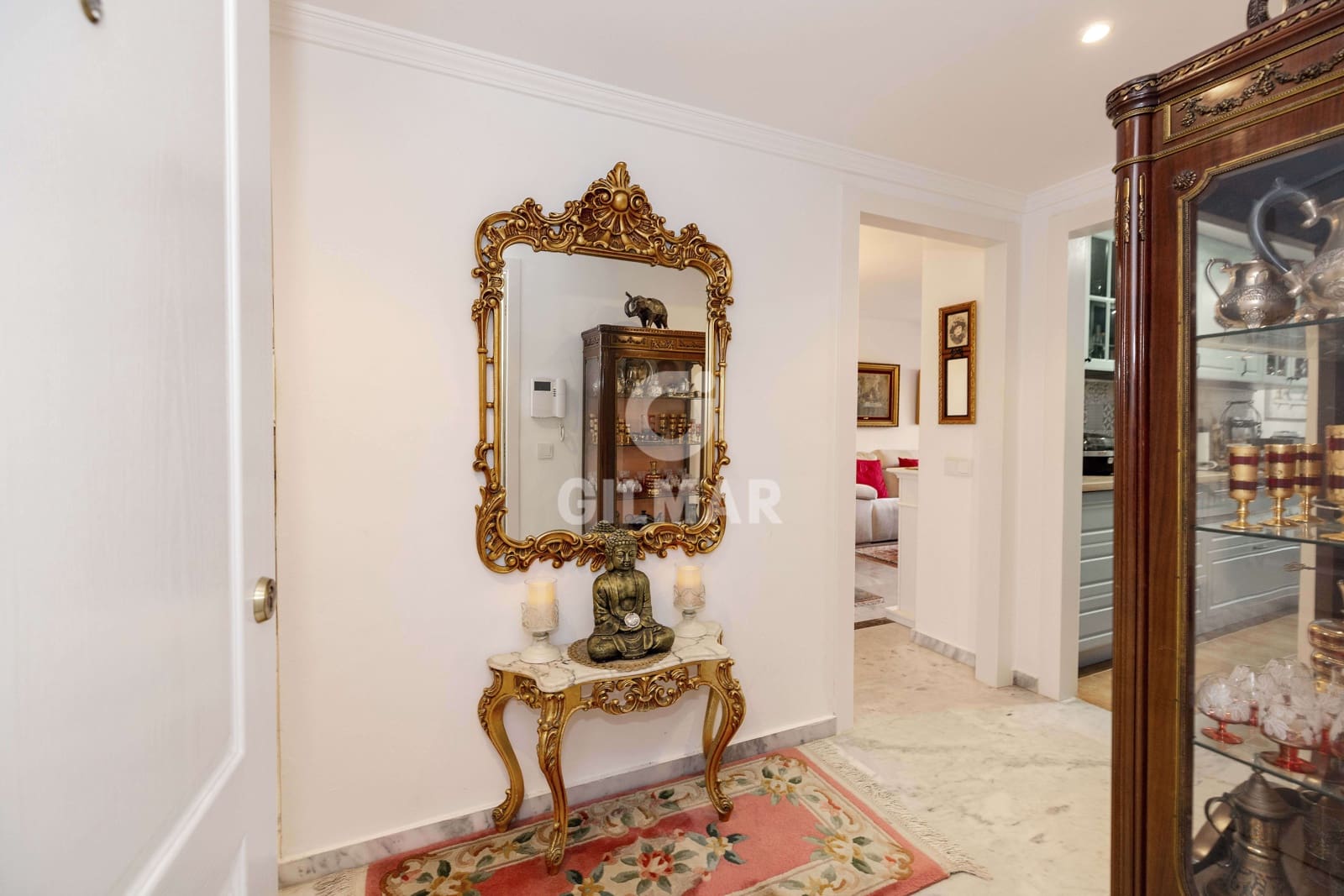 2 bedroom Flat for sale in Golden Mile with pool garage - € 639,000 (Ref: 9895765)