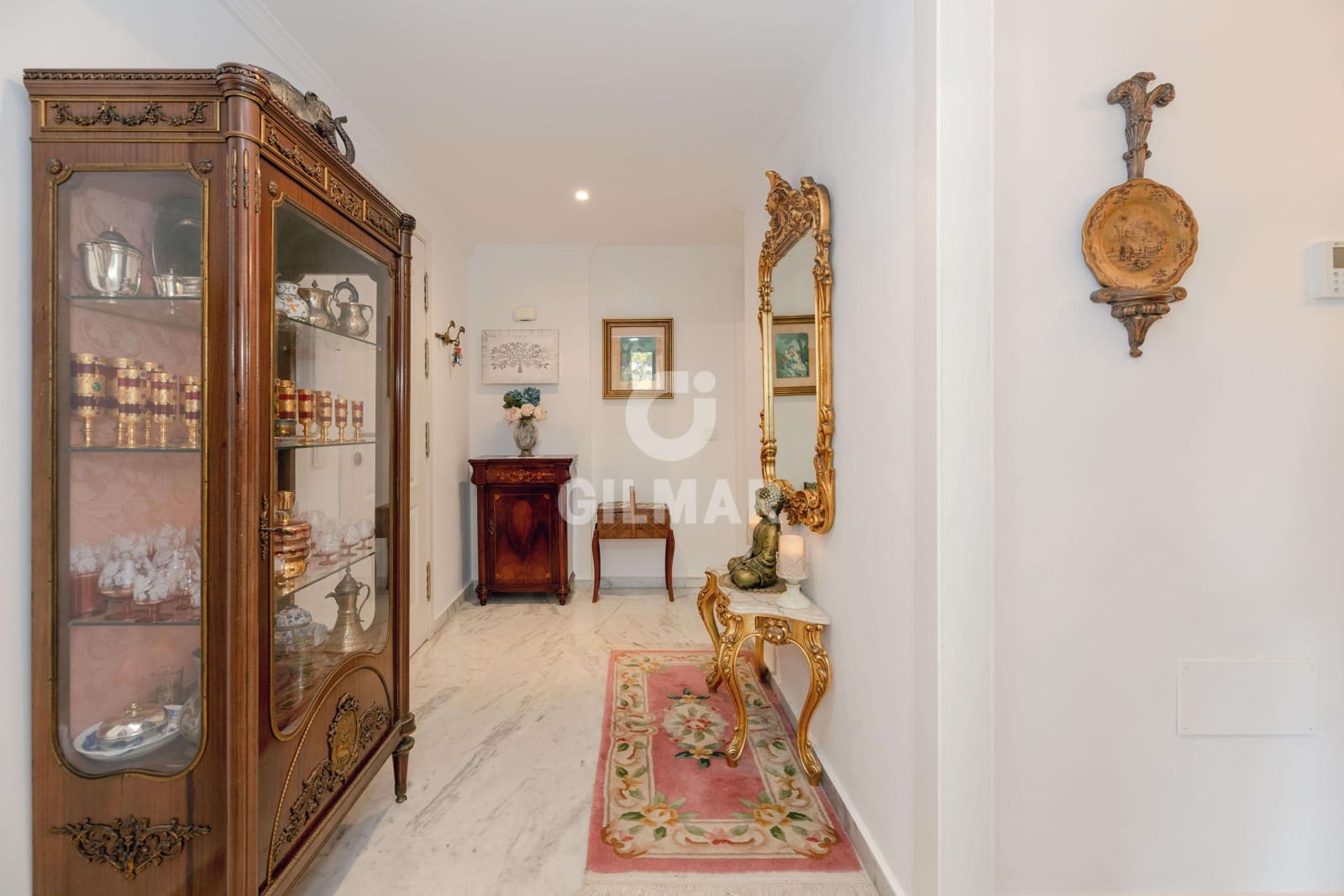 2 bedroom Flat for sale in Golden Mile with pool garage - € 639,000 (Ref: 9895765)