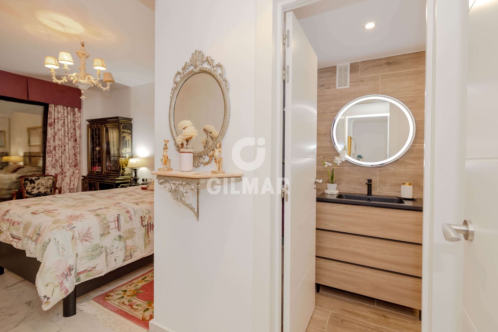 2 bedroom Flat for sale in Golden Mile with pool garage - € 639,000 (Ref: 9895765)