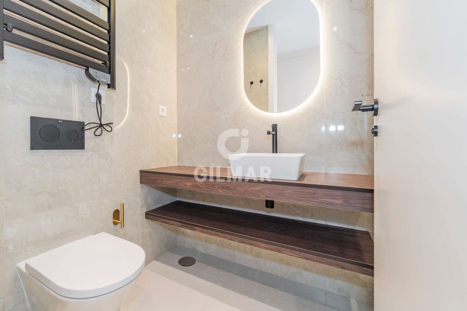 4 makuuhuone Asunto myytävänä paikassa Madrid kaupunki - 1 729 000 € (Ref: 9898559)