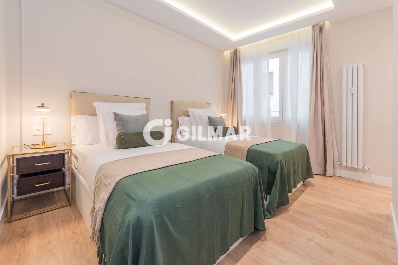 4 soveværelse Lejlighed til salg i Madrid by - € 1.729.000 (Ref: 9898559)