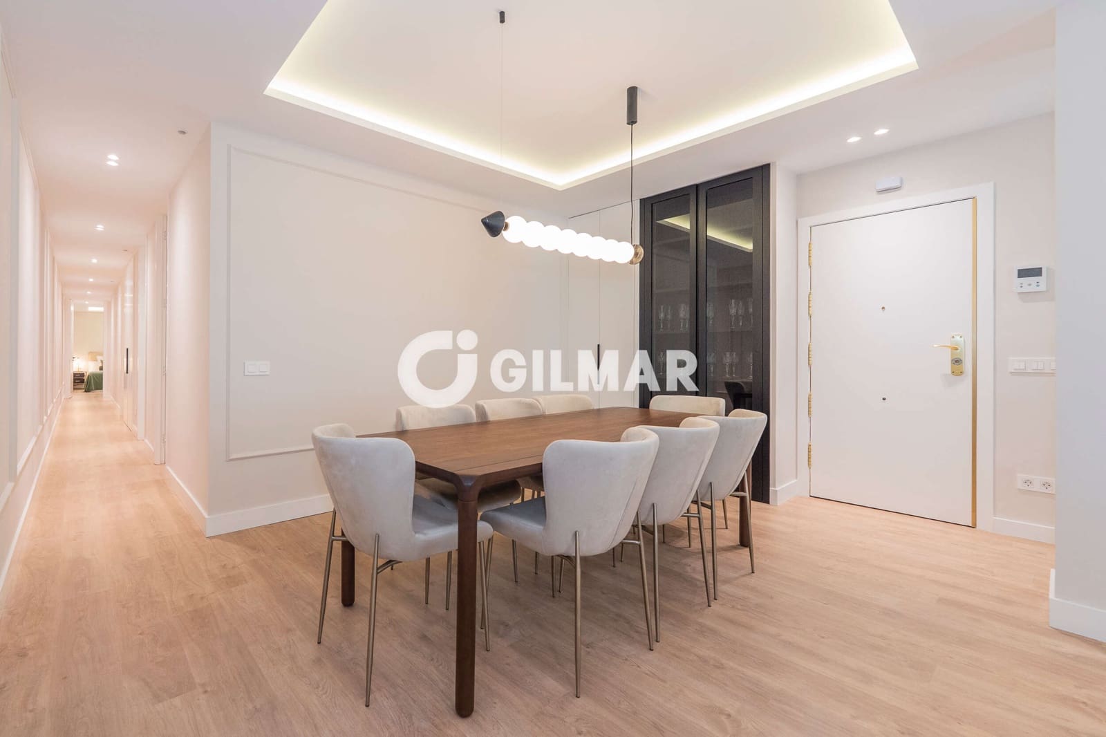4 soveværelse Lejlighed til salg i Madrid by - € 1.729.000 (Ref: 9898559)
