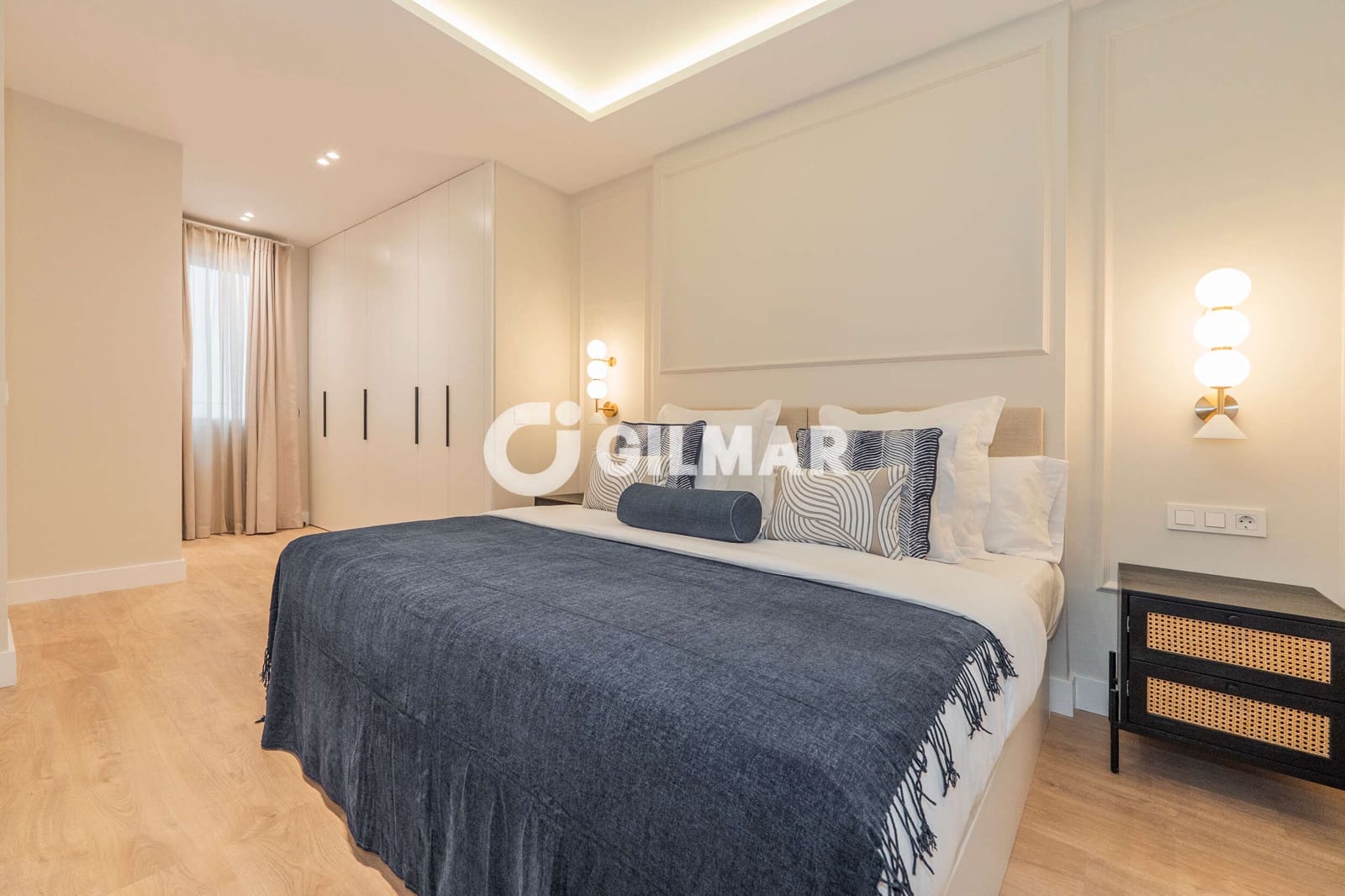 4 soveværelse Lejlighed til salg i Madrid by - € 1.729.000 (Ref: 9898559)