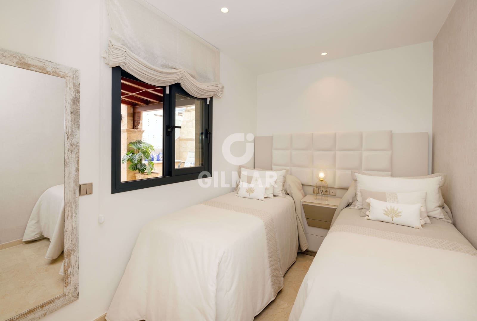 3 Zimmer Penthouse zu verkaufen in Marbella mit Garage - 1.350.000 € (Ref: 9899844)