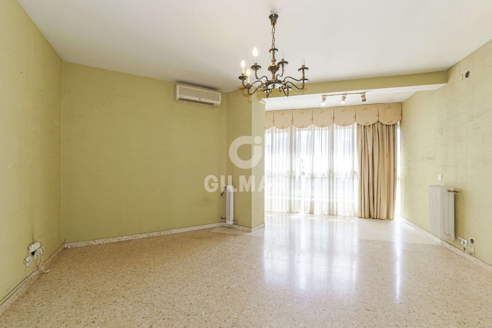 5 bedroom Flat for sale in Seville city - € 596,000 (Ref: 9906690)
