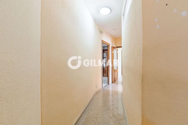 5 sovrum Lägenhet till salu i El Porvenir, Sevilla stad - 596 000 € (Ref: 9906690)