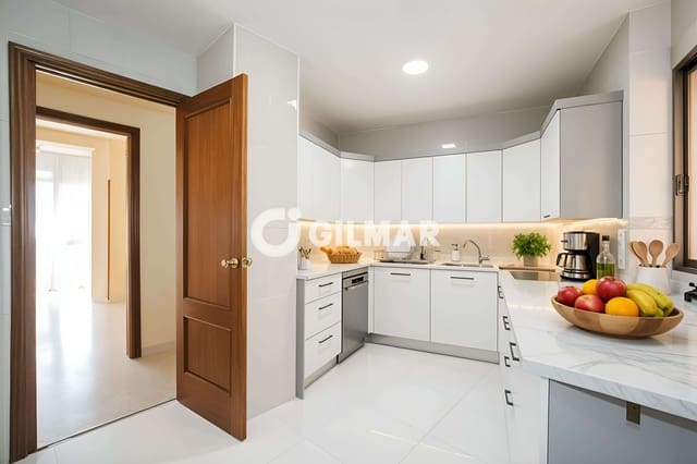 5 sovrum Lägenhet till salu i El Porvenir, Sevilla stad - 596 000 € (Ref: 9906690)