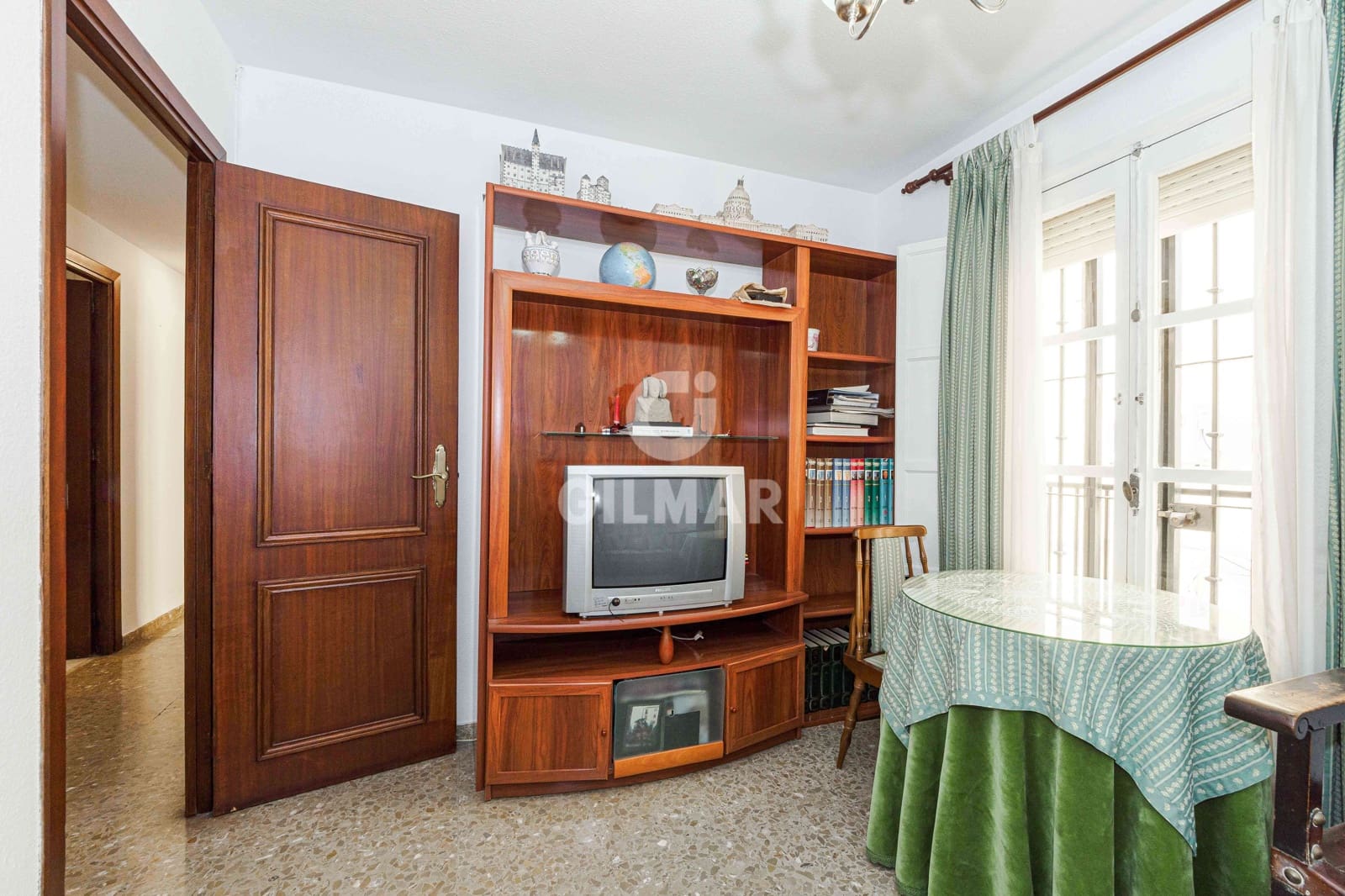 5 bedroom Flat for sale in Seville city - € 750,000 (Ref: 9906692)