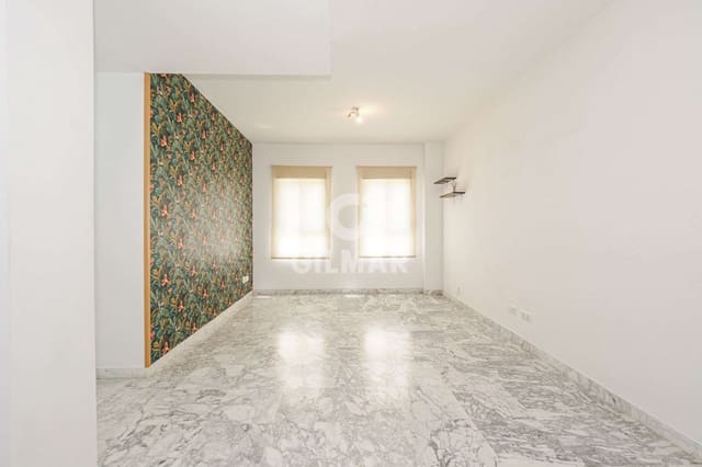 2 sovrum Lägenhet till salu i Huerta de Santa Teresa, Sevilla stad med garage - 370 000 € (Ref: 9906693)