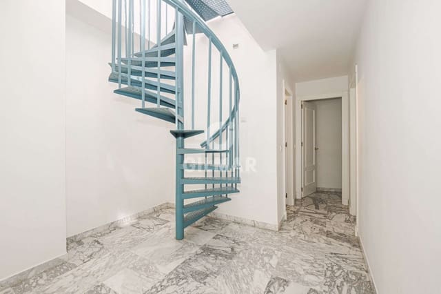 2 sovrum Lägenhet till salu i Huerta de Santa Teresa, Sevilla stad med garage - 370 000 € (Ref: 9906693)
