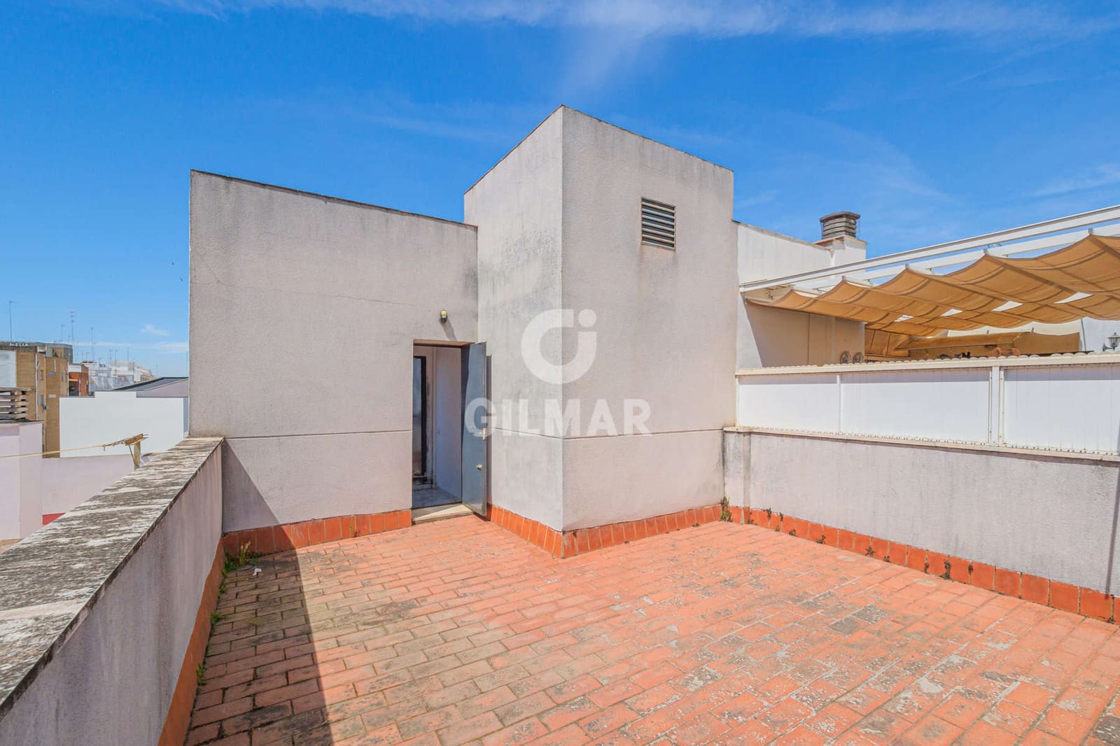2 sovrum Lägenhet till salu i Sevilla stad med garage - 370 000 € (Ref: 9906693)