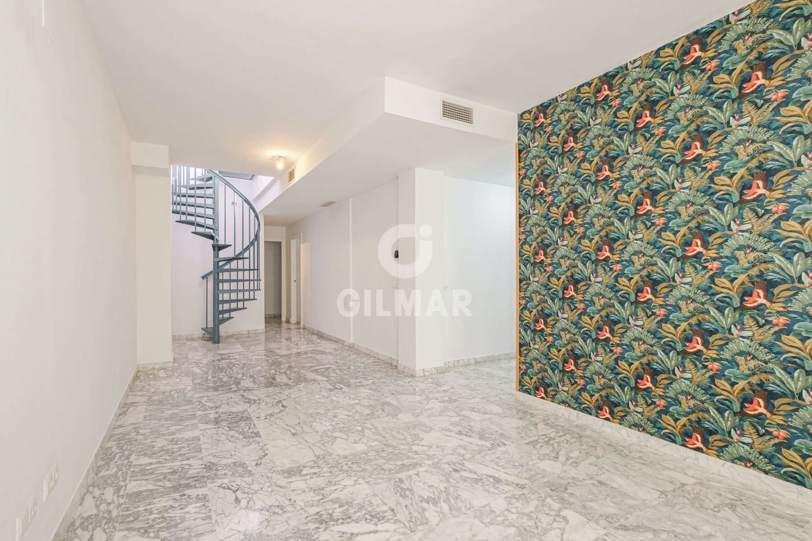 2 sovrum Lägenhet till salu i Sevilla stad med garage - 370 000 € (Ref: 9906693)