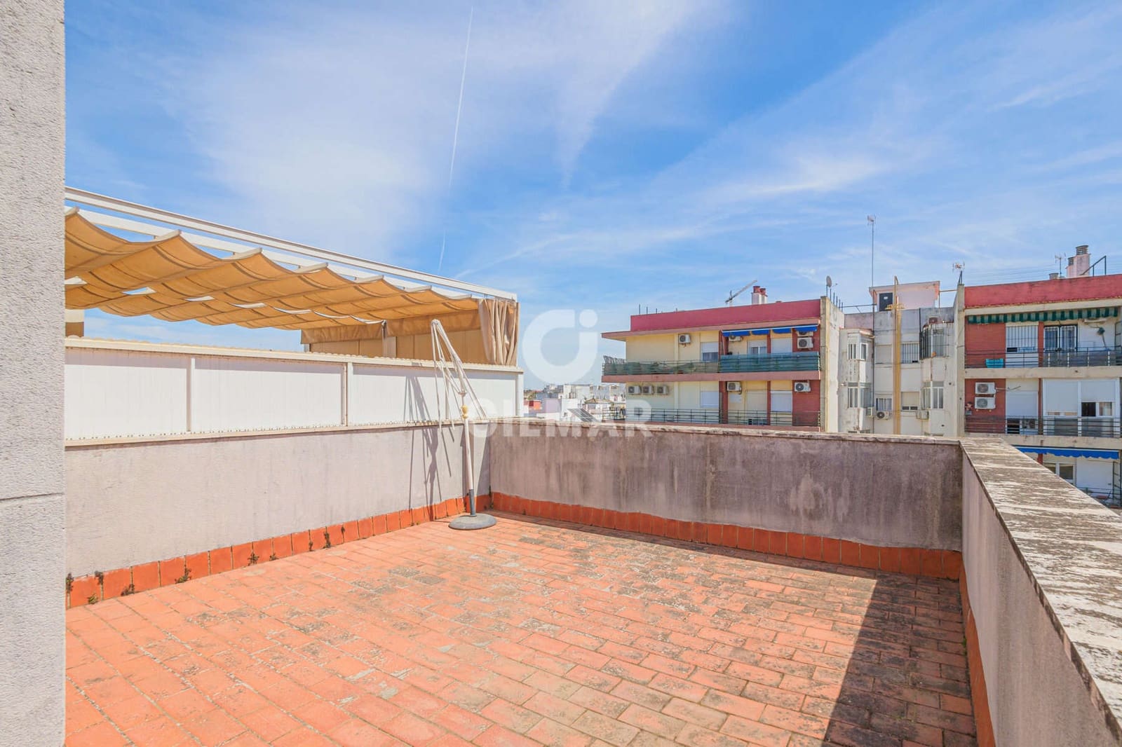 2 sovrum Lägenhet till salu i Sevilla stad med garage - 370 000 € (Ref: 9906693)
