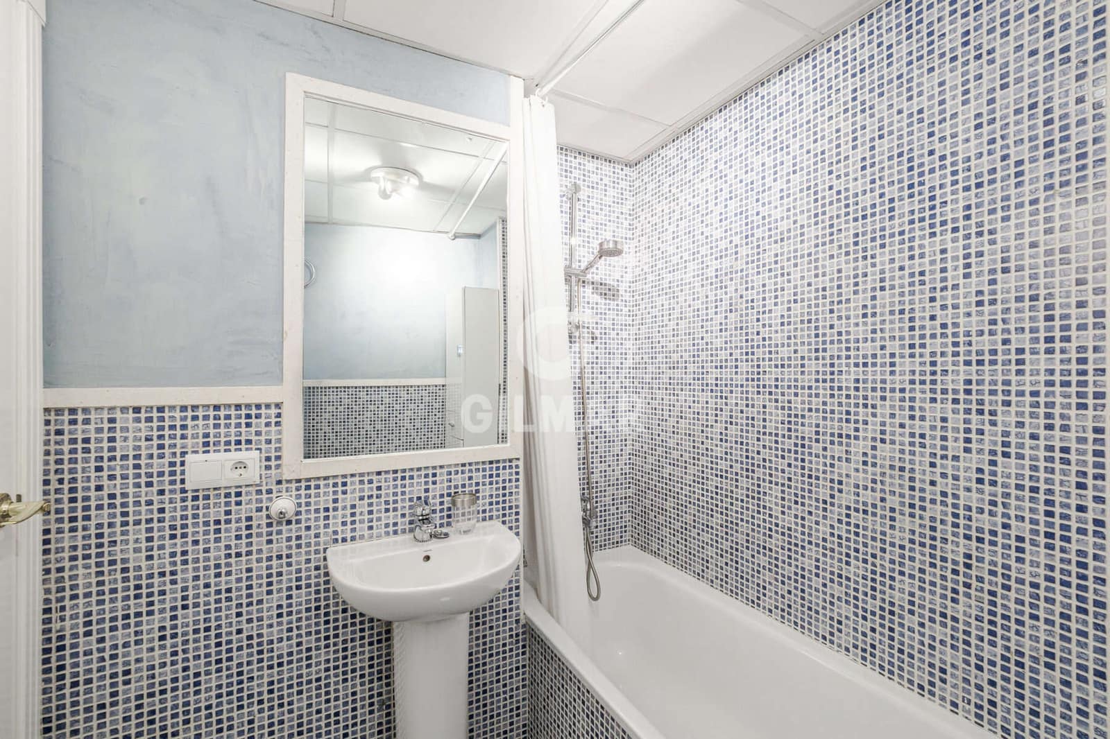 2 sovrum Lägenhet till salu i Sevilla stad med garage - 370 000 € (Ref: 9906693)