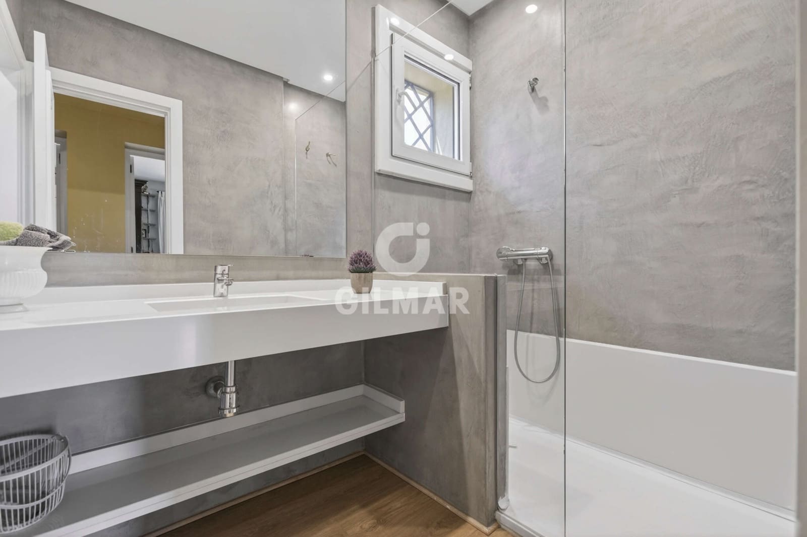Chalet de 4 habitaciones en Tomares en venta con piscina garaje - 925.000 € (Ref: 9906696)