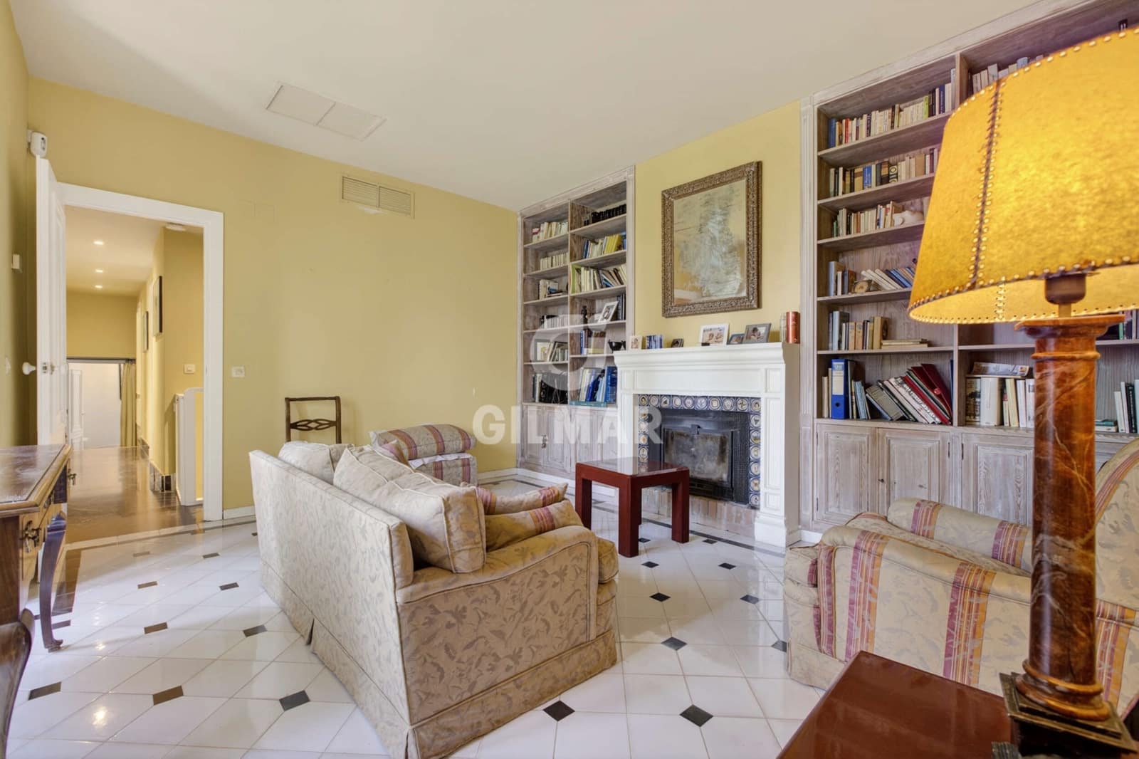 Chalet de 4 habitaciones en Tomares en venta con piscina garaje - 925.000 € (Ref: 9906696)