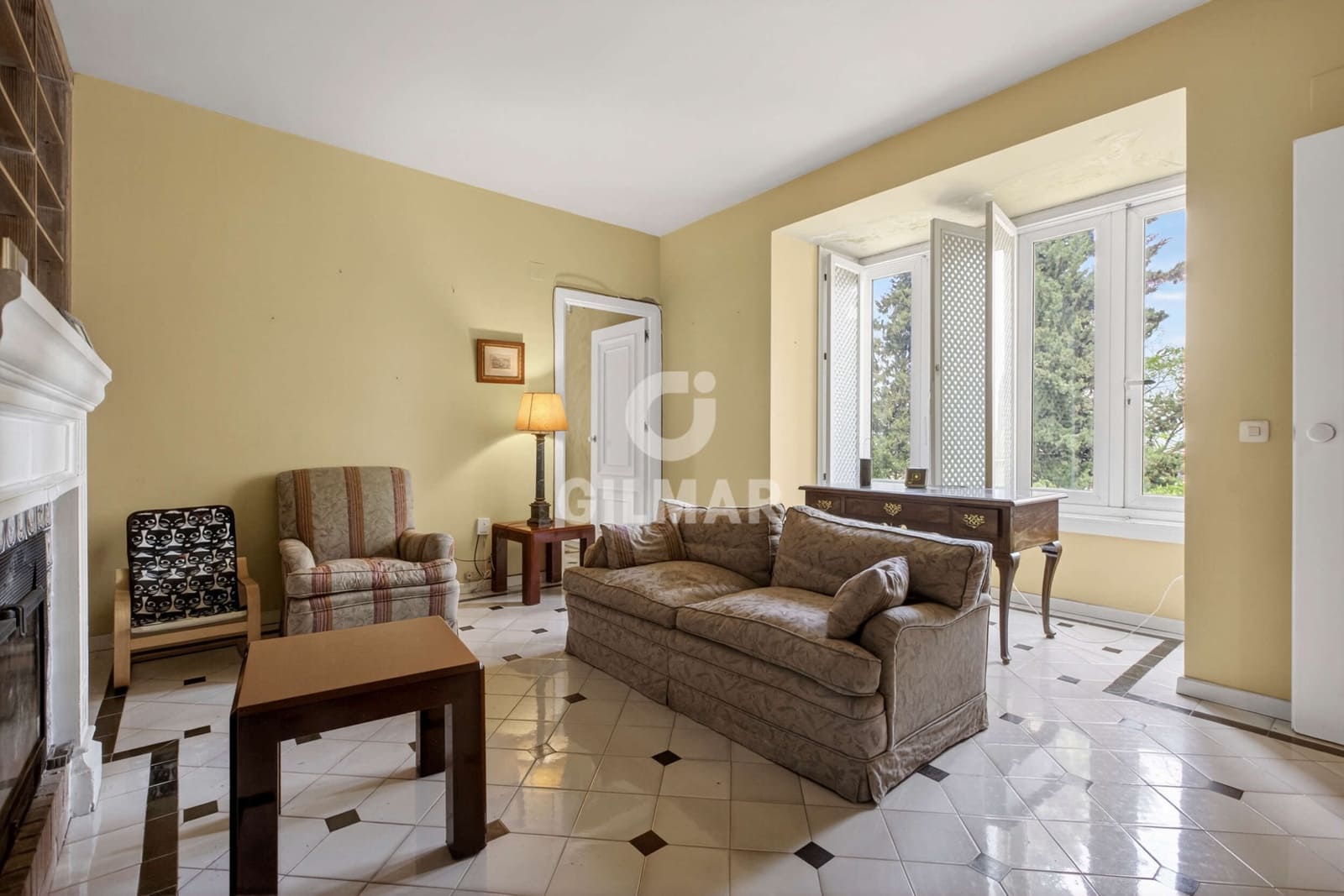 Chalet de 4 habitaciones en Tomares en venta con piscina garaje - 925.000 € (Ref: 9906696)