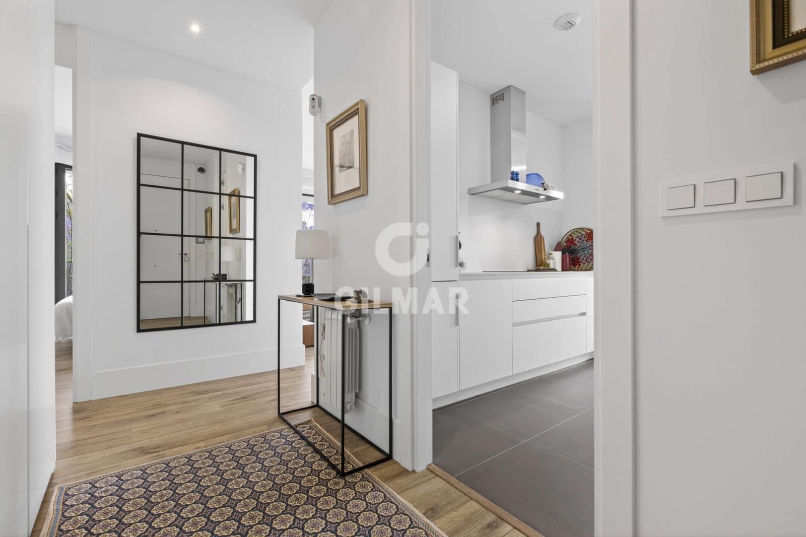 3 bedroom Flat for sale in Seville city with pool garage - € 798,000 (Ref: 9906697)