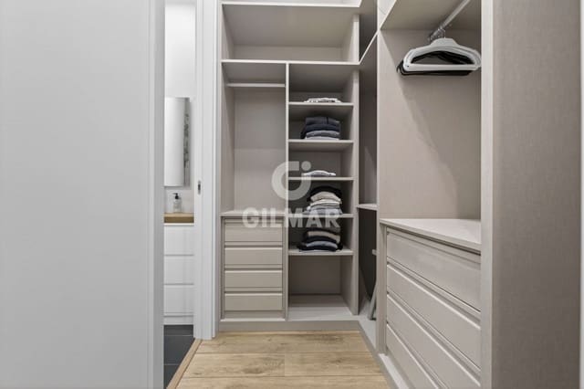 3 bedroom Flat for sale in El Plantinar, Seville city with pool garage - € 798,000 (Ref: 9906697)
