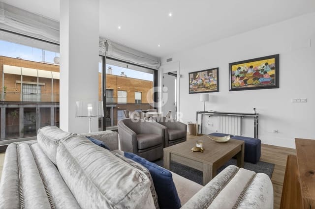 3 bedroom Flat for sale in El Plantinar, Seville city with pool garage - € 798,000 (Ref: 9906697)
