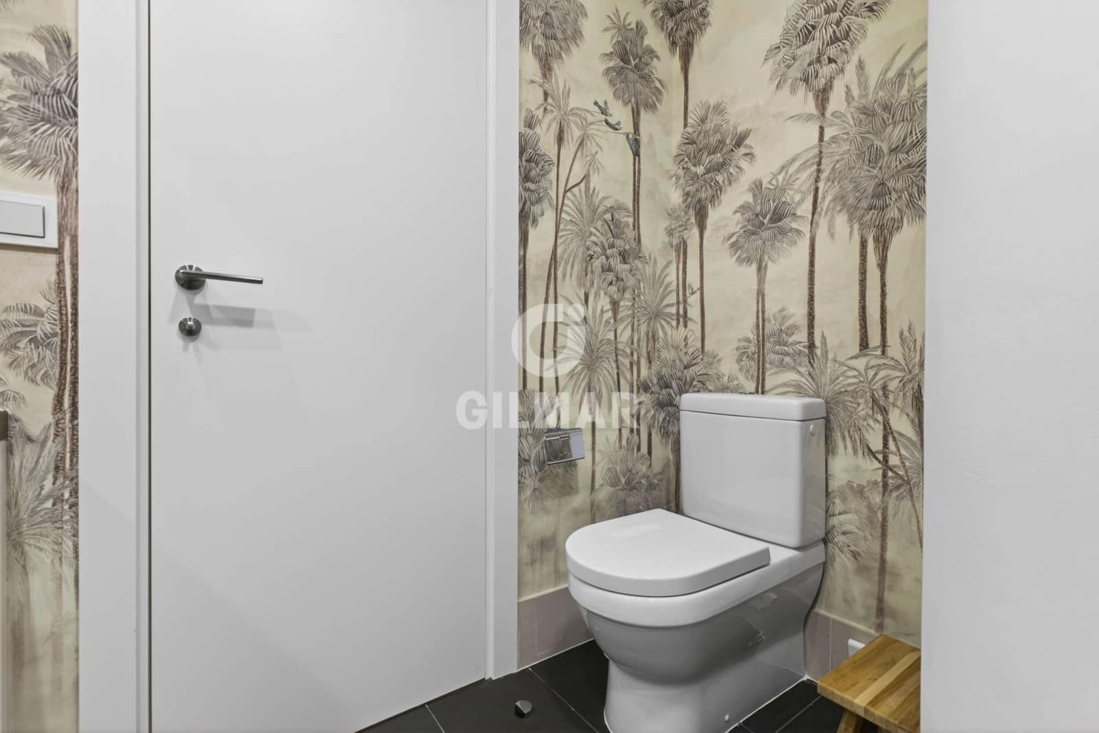 3 bedroom Flat for sale in Seville city with pool garage - € 798,000 (Ref: 9906697)
