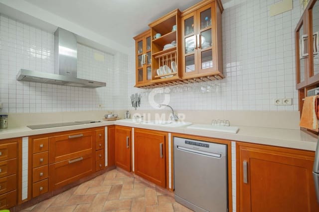 4 bedroom Terraced Villa for sale in San José Obrero, Seville city - € 687,000 (Ref: 9906698)