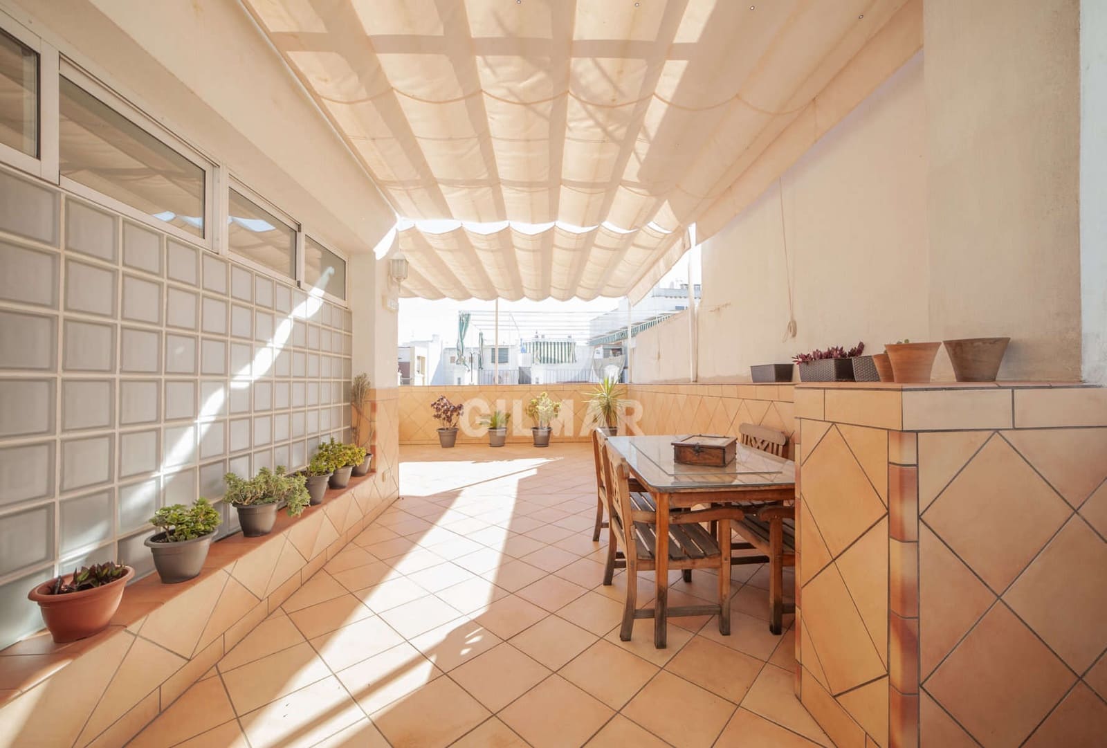 4 bedroom Terraced Villa for sale in Seville city - € 687,000 (Ref: 9906698)