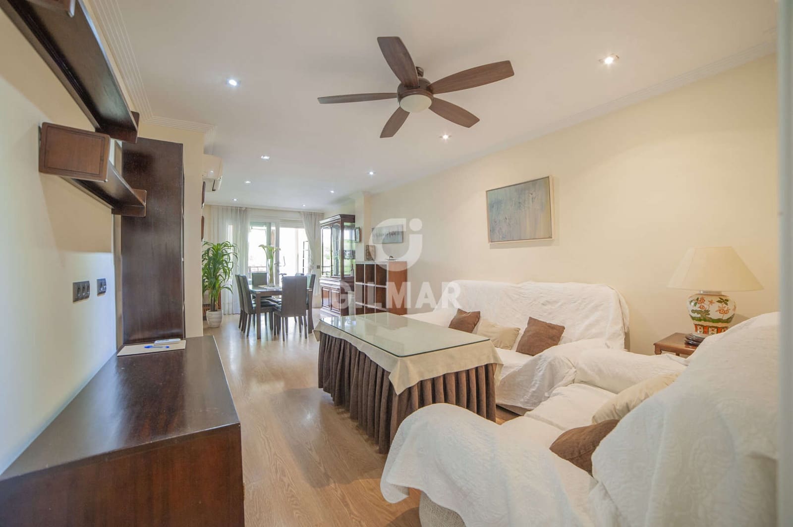 4 bedroom Flat for sale in Seville city with garage - € 780,000 (Ref: 9906699)