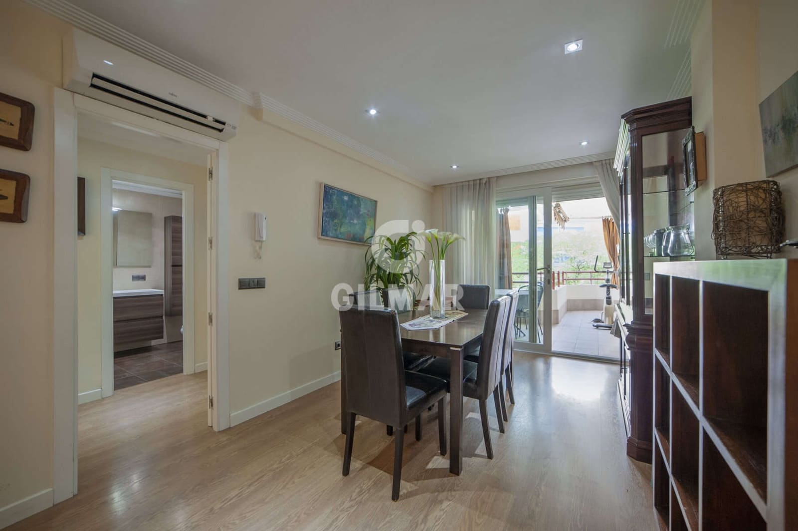 4 bedroom Flat for sale in Seville city with garage - € 780,000 (Ref: 9906699)