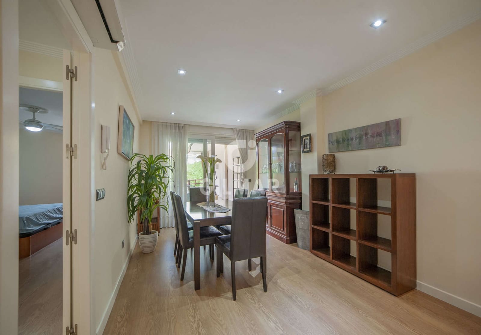 4 bedroom Flat for sale in Seville city with garage - € 780,000 (Ref: 9906699)