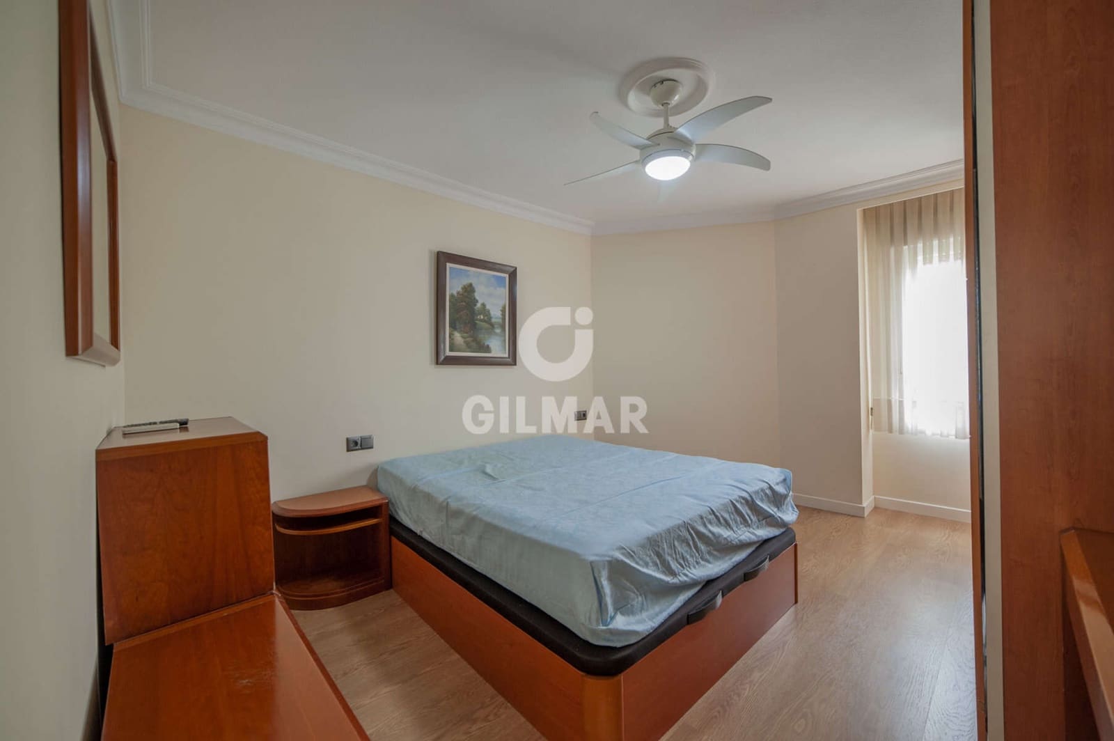 4 bedroom Flat for sale in Seville city with garage - € 780,000 (Ref: 9906699)