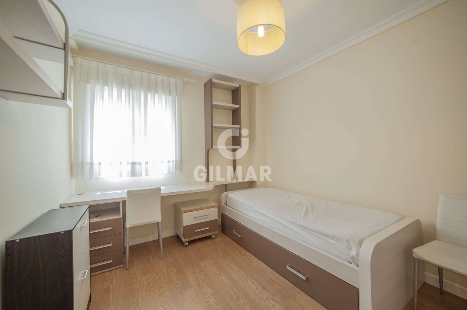 4 bedroom Flat for sale in Seville city with garage - € 780,000 (Ref: 9906699)