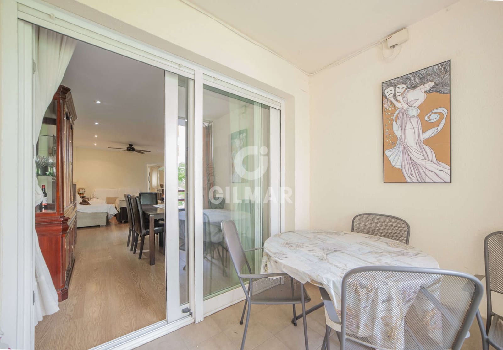 4 bedroom Flat for sale in Seville city with garage - € 780,000 (Ref: 9906699)