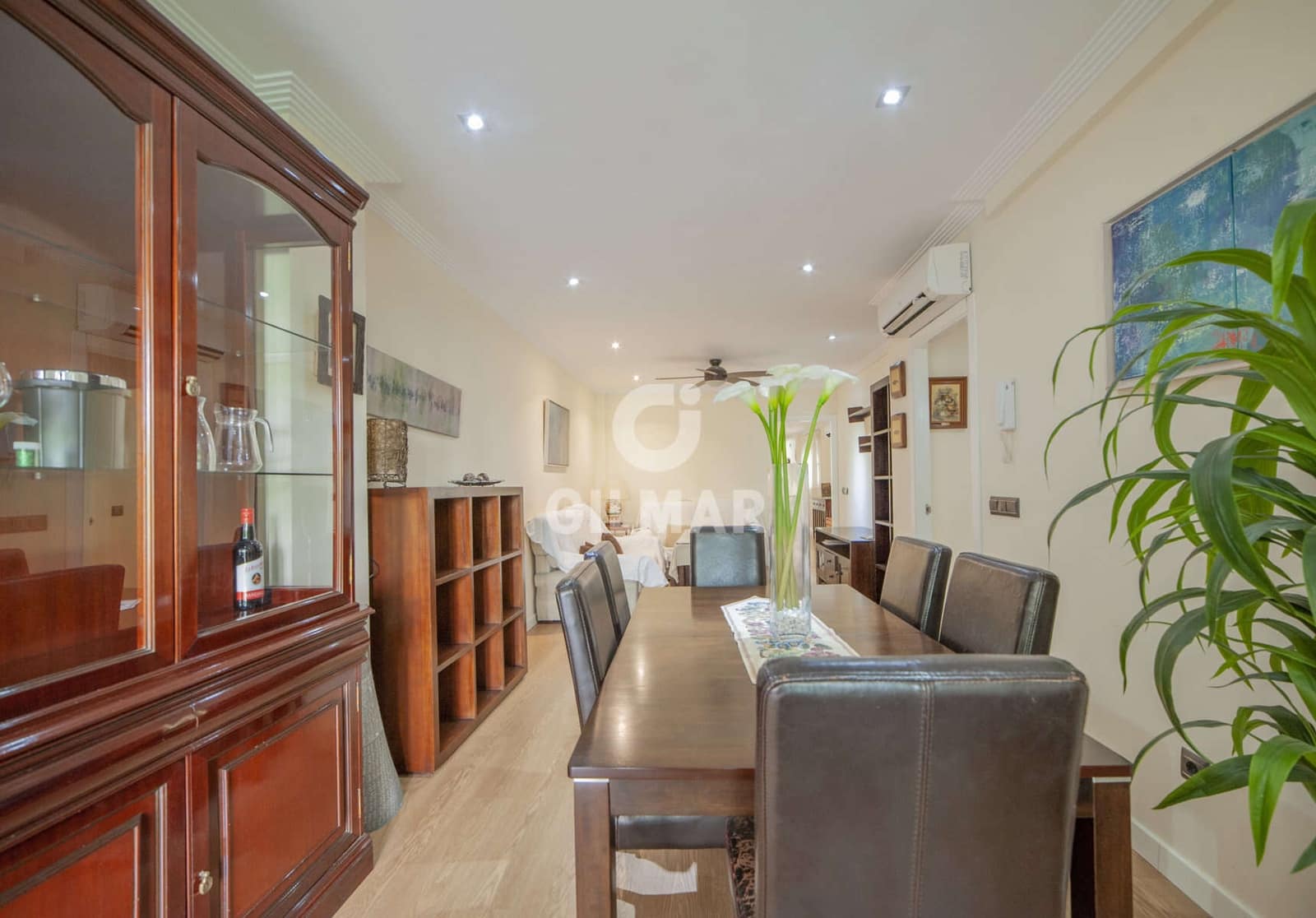 4 bedroom Flat for sale in Seville city with garage - € 780,000 (Ref: 9906699)