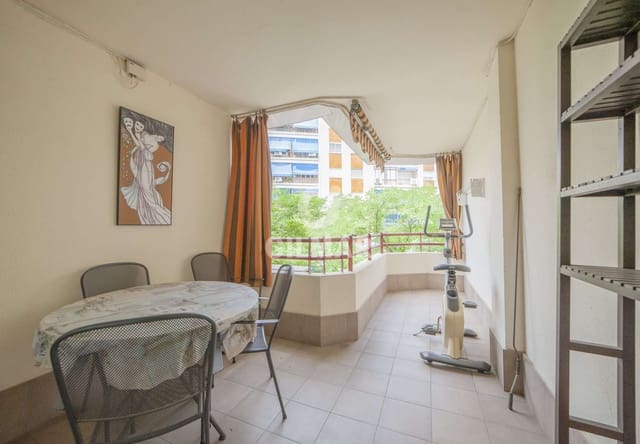 4 soveværelse Lejlighed til salg i La Calzada, Sevilla by med garage - € 780.000 (Ref: 9906699)