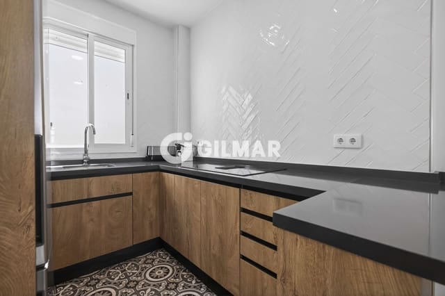 1 bedroom Penthouse for sale in San Vicente, Seville city - € 510,000 (Ref: 9906700)