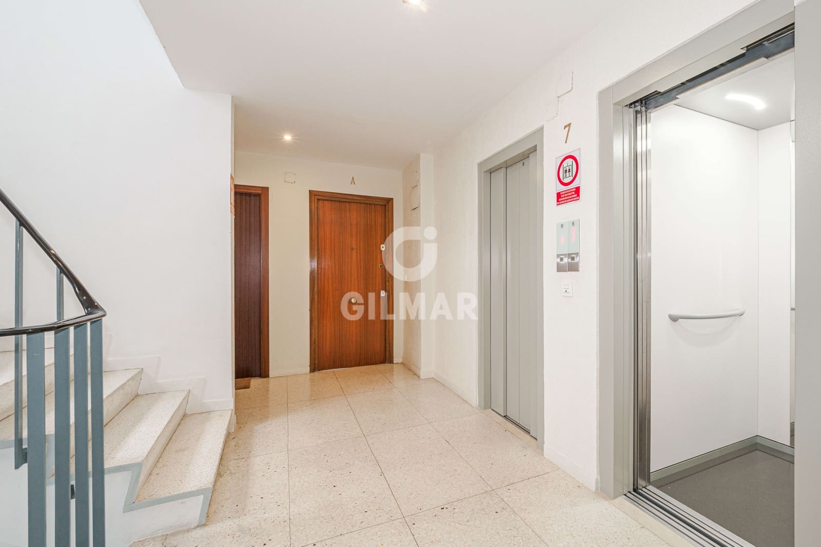 3 bedroom Flat for sale in Seville city with garage - € 489,000 (Ref: 9906703)