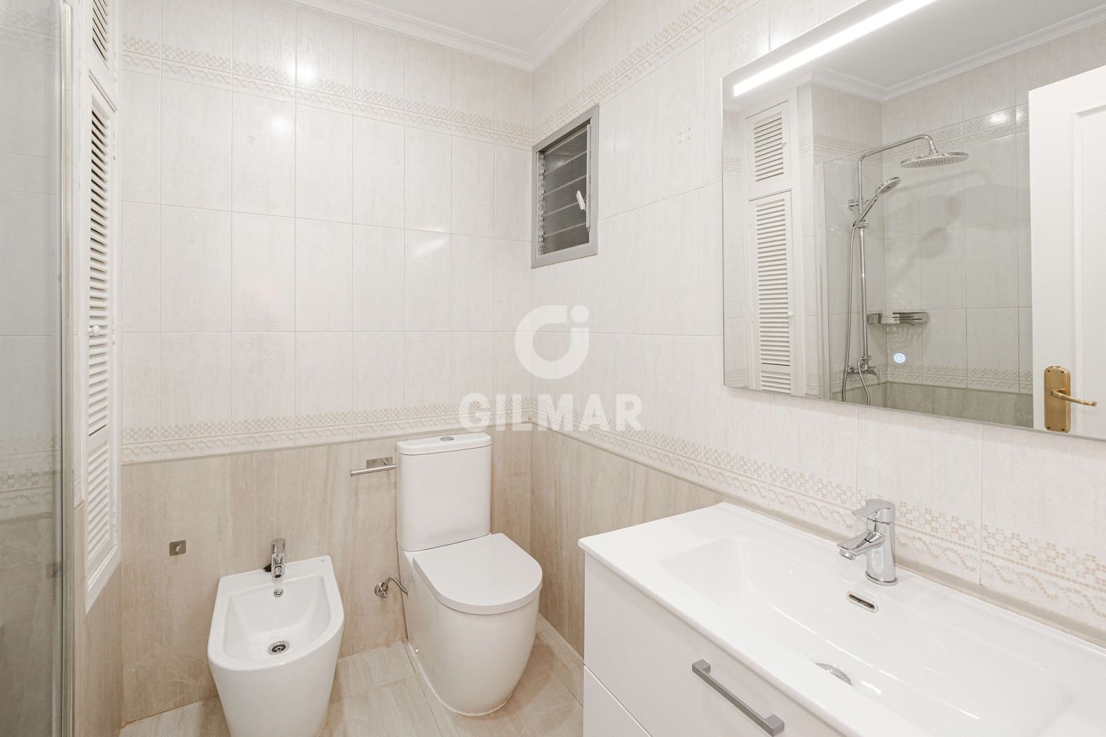 3 bedroom Flat for sale in Seville city with garage - € 489,000 (Ref: 9906703)