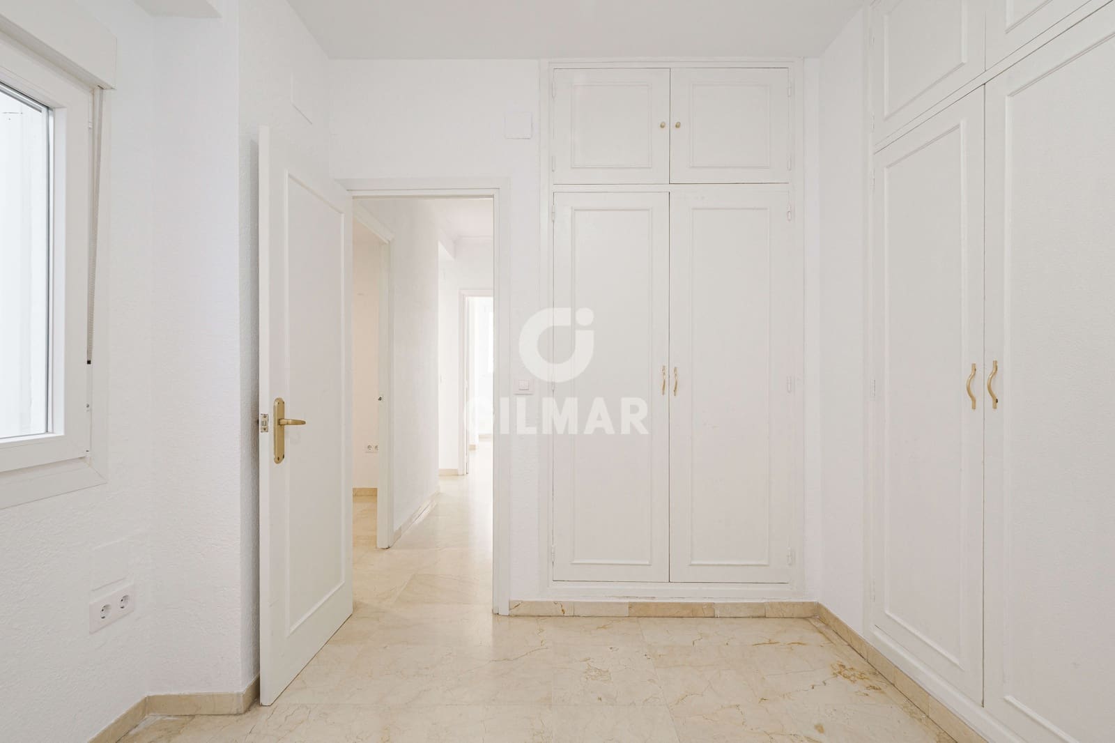 3 bedroom Flat for sale in Seville city with garage - € 489,000 (Ref: 9906703)