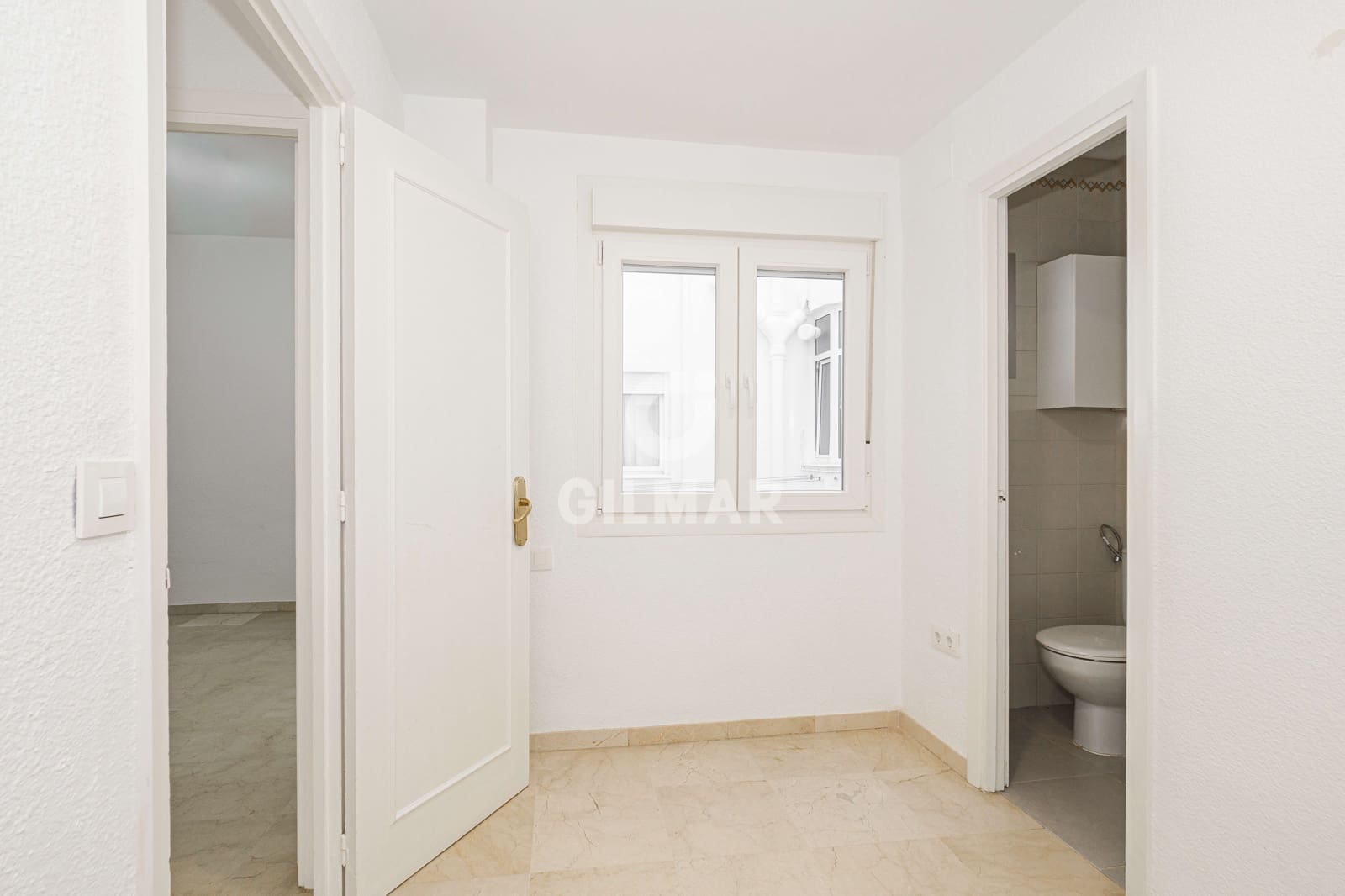3 bedroom Flat for sale in Seville city with garage - € 489,000 (Ref: 9906703)