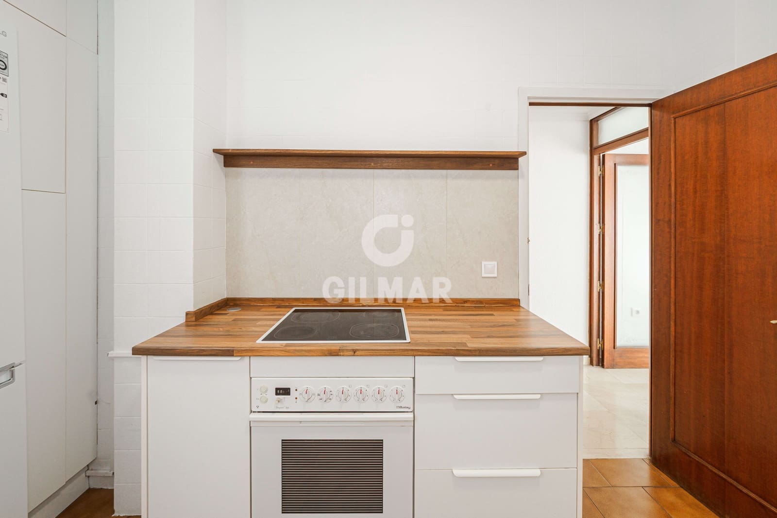 3 bedroom Flat for sale in Seville city with garage - € 489,000 (Ref: 9906703)