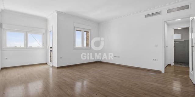 3 bedroom Flat for sale in Seville city with garage - € 499,000 (Ref: 9906705)